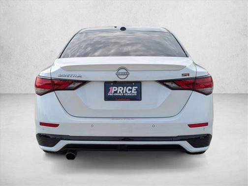 Aspen White Tricoat/Super Black 2024 Nissan Sentra SR