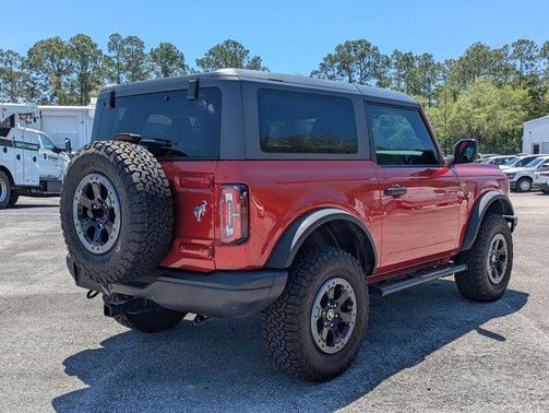 Hot Pepper Red Metallic Tinted Clearcoat 2022 Ford Bronco Badlands
