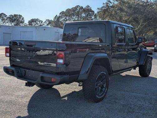 2024 Jeep Gladiator Sport S