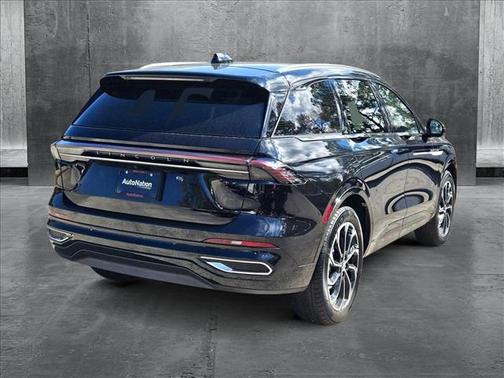 2025 Lincoln Nautilus Reserve