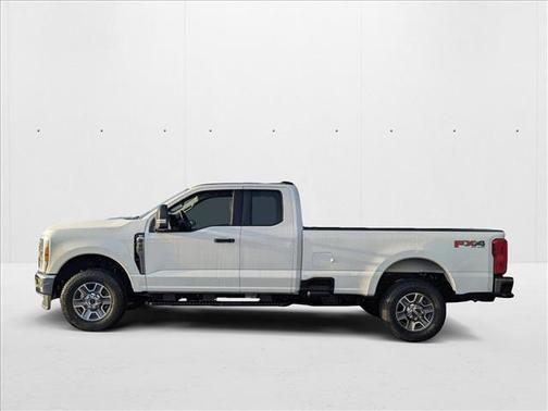 2025 Ford F-350 XLT