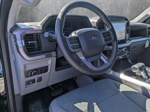 2025 Ford F-150 Lightning XLT