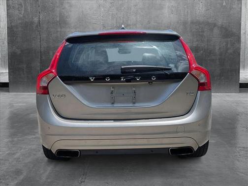 2016 Volvo V60 T5 Drive-E Platinum