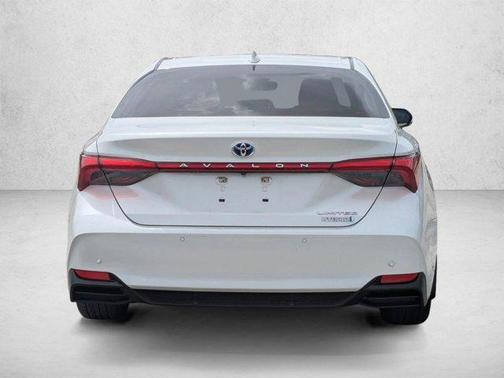 Wind Chill Pearl 2021 Toyota Avalon Hybrid Limited