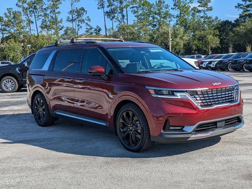 2024 Kia Carnival SX