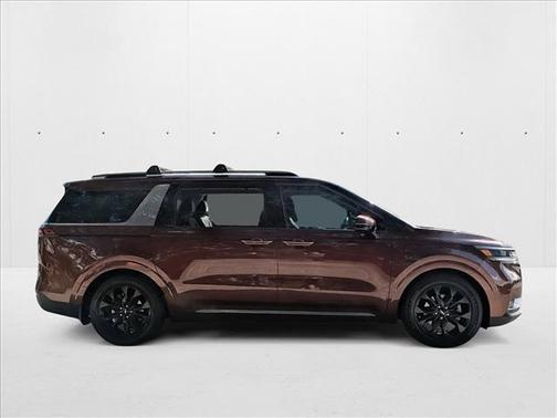 2024 Kia Carnival SX