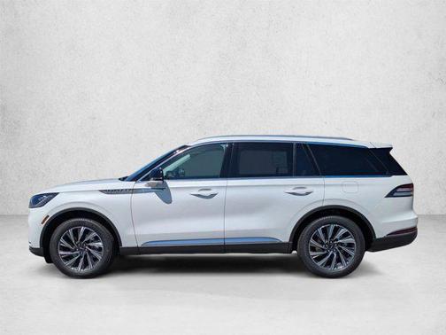 Pristine White Metallic Tri-Coat 2026 Lincoln Aviator Premiere