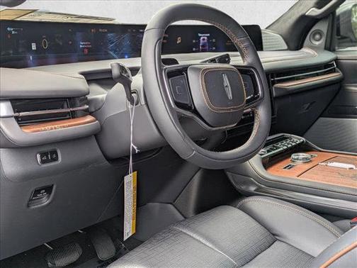 2025 Lincoln Navigator Black Label