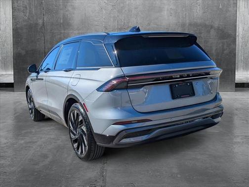 2025 Lincoln Nautilus Reserve