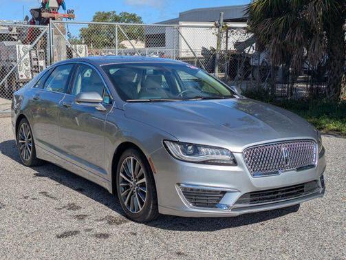 Silver Radiance Metallic 2020 Lincoln MKZ Standard