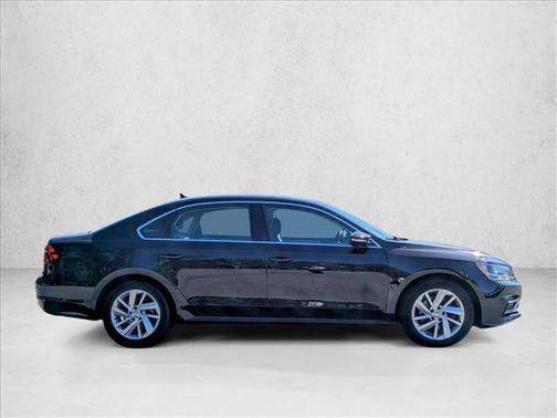 2018 Volkswagen Passat 2.0T SE