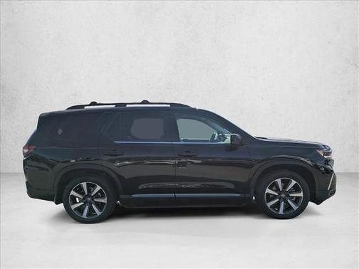 2024 Honda Pilot Touring 8-Passenger