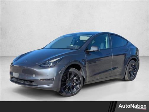 2022 Tesla Model Y Long Range Dual Motor All-Wheel Drive