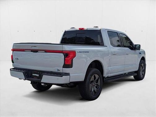 2025 Ford F-150 Lightning LARIAT
