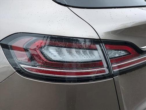 2020 Lincoln Nautilus Standard