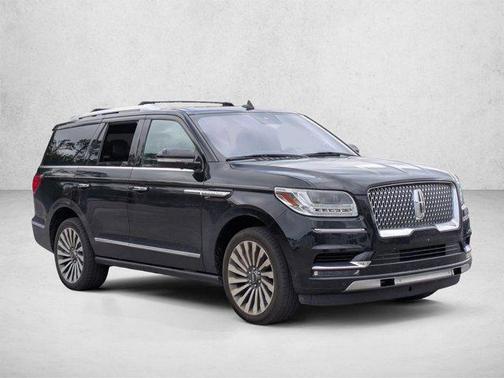 Infinite Black Metallic 2019 Lincoln Navigator Reserve