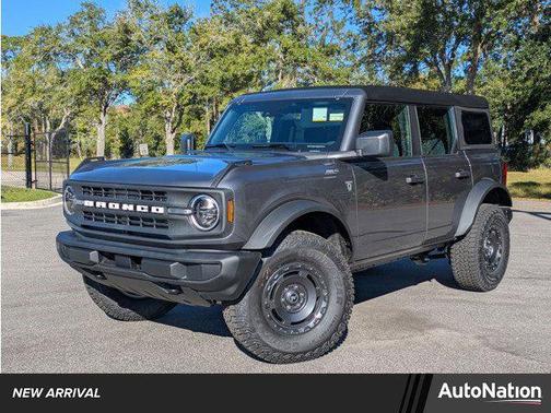 2025 Ford Bronco Base 4 Door 4x4