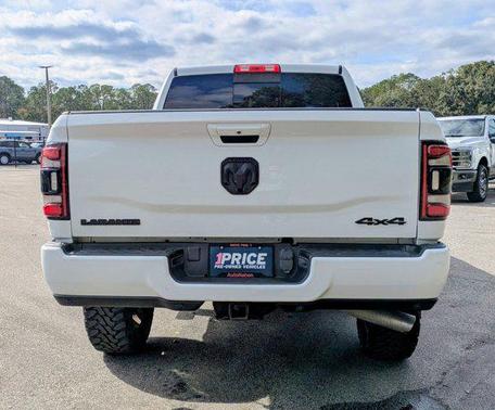 2021 RAM 2500 Laramie Crew Cab 4x4 6'4' Box