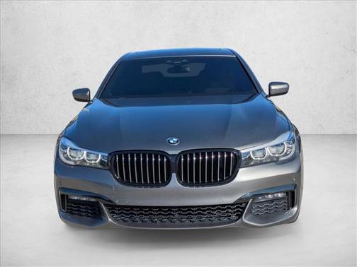 2019 BMW 740 740i