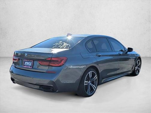 2019 BMW 740 740i