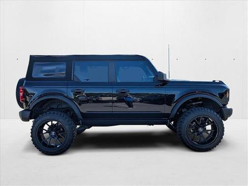 2022 Ford Bronco Base 4 Door 4x4