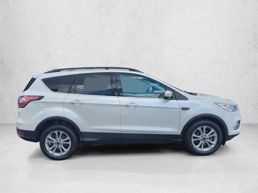 White Platinum Metallic Tri-Coat 2018 Ford Escape SEL