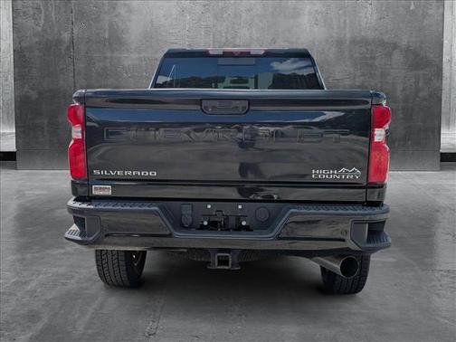 2022 Chevrolet Silverado 2500 High Country