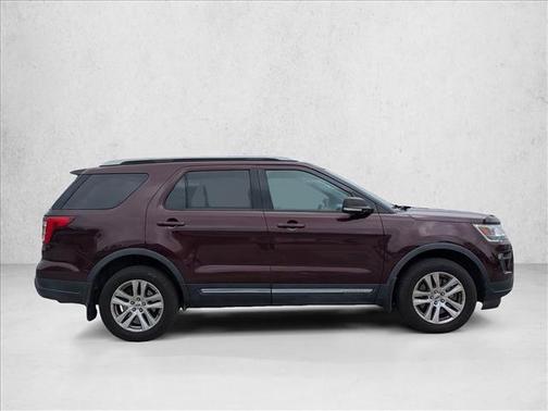 Burgundy Velvet Meta 2019 Ford Explorer XLT
