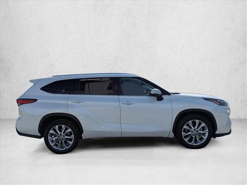 Blizzard Pearl 2020 Toyota Highlander Limited