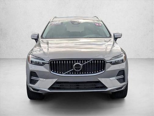 2023 Volvo XC60 Recharge Plug-In Hybrid T8 Ultimate Bright Theme
