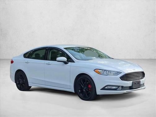 White 2017 Ford Fusion SE