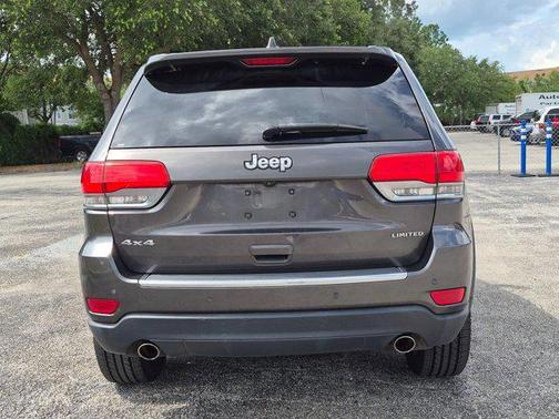 Brilliant Black Crystal Pearlcoat 2014 Jeep Grand Cherokee Limited