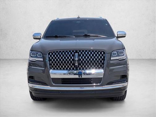 Chroma Caviar Dark Gray Metallic Clearcoat 2024 Lincoln Navigator Black Label