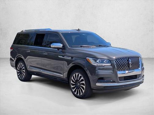 Chroma Caviar Dark Gray Metallic Clearcoat 2024 Lincoln Navigator Black Label
