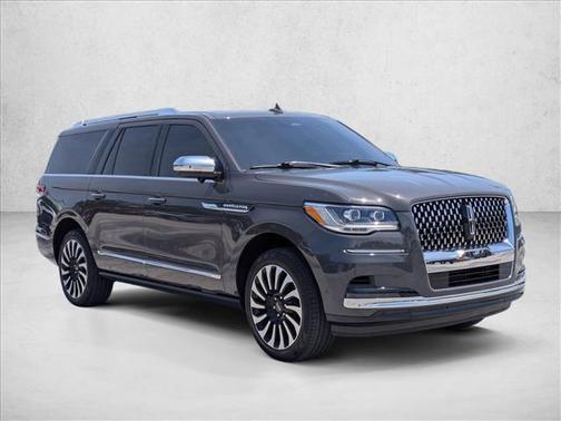 Chroma Caviar Dark Gray Metallic Clearcoat 2024 Lincoln Navigator Black Label