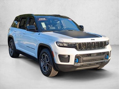 2022 Jeep Grand Cherokee 4xe Trailhawk