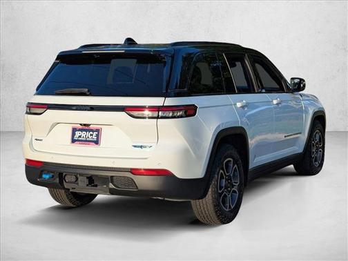 2022 Jeep Grand Cherokee 4xe Trailhawk
