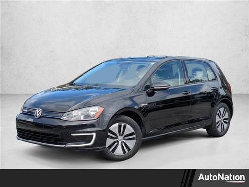 2016 Volkswagen e-Golf SE
