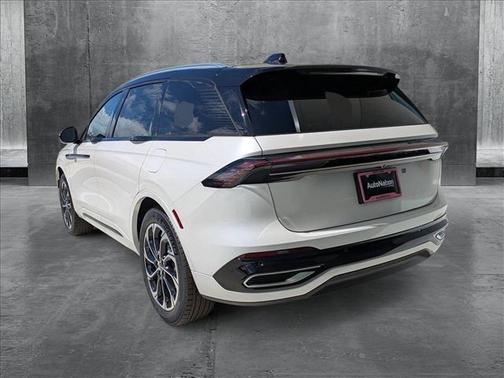2025 Lincoln Nautilus Reserve