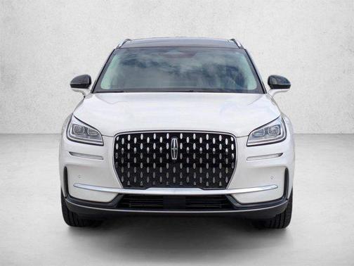 Pristine White Metallic Tri-Coat 2024 Lincoln Corsair Reserve