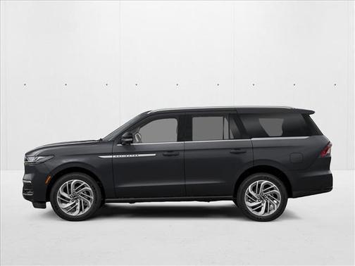 Infinite Black Metallic Clearcoat 2026 Lincoln Navigator Premiere