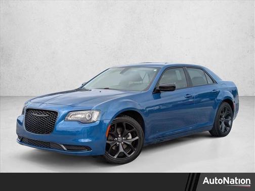 2023 Chrysler 300 Touring