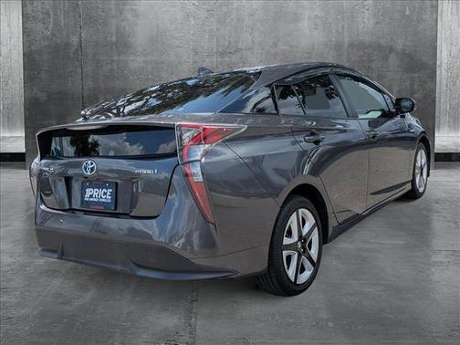 2018 Toyota Prius Four Touring