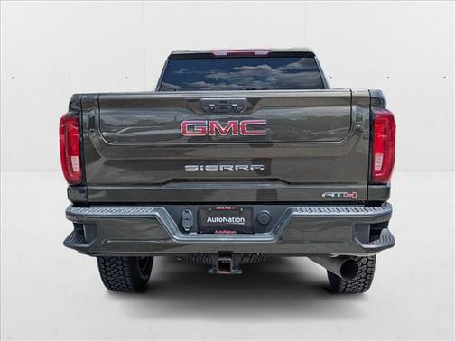 2022 GMC Sierra 2500 AT4