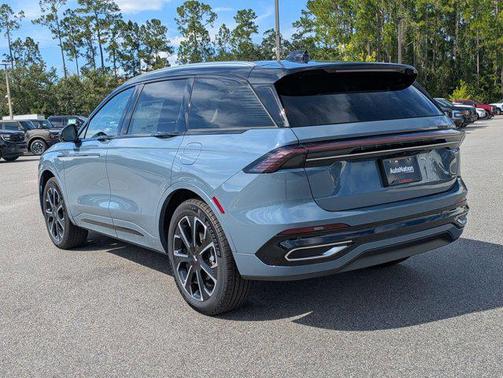 2025 Lincoln Nautilus Reserve