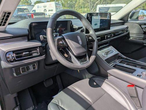 2025 Lincoln Aviator Premiere