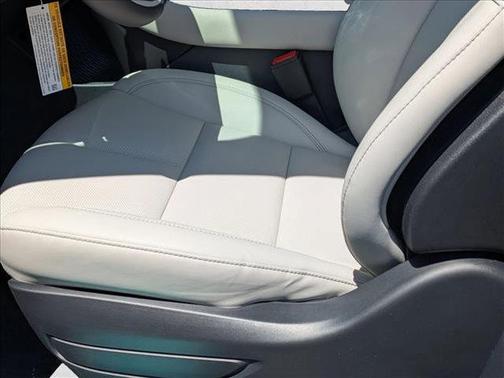 Infinite Black Metallic Clearcoat 2026 Lincoln Aviator Premiere