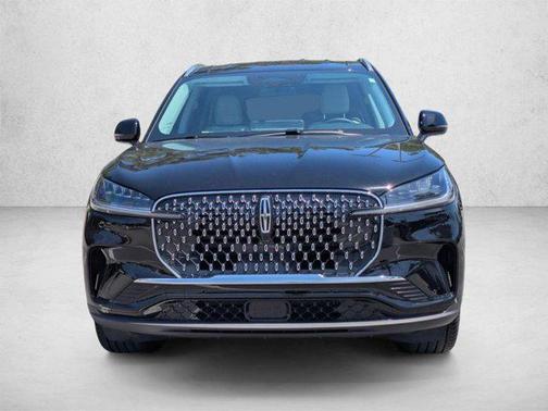Infinite Black Metallic Clearcoat 2026 Lincoln Aviator Premiere