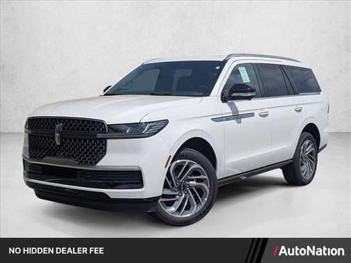 Pristine White Metallic Tri-Coat 2026 Lincoln Navigator Reserve