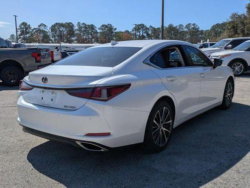 2025 Lexus ES 350 Base